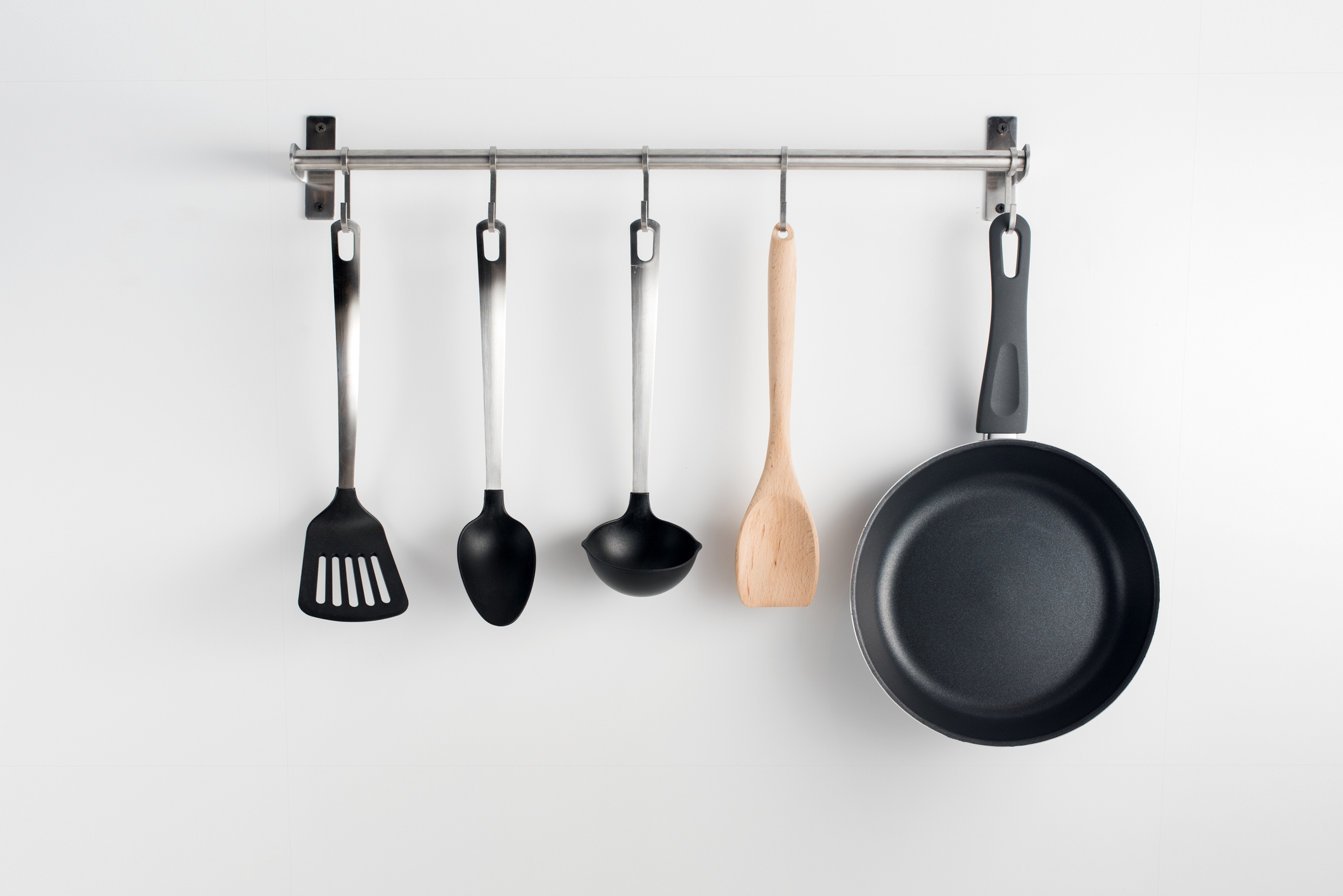 Hanged kitchen utensils