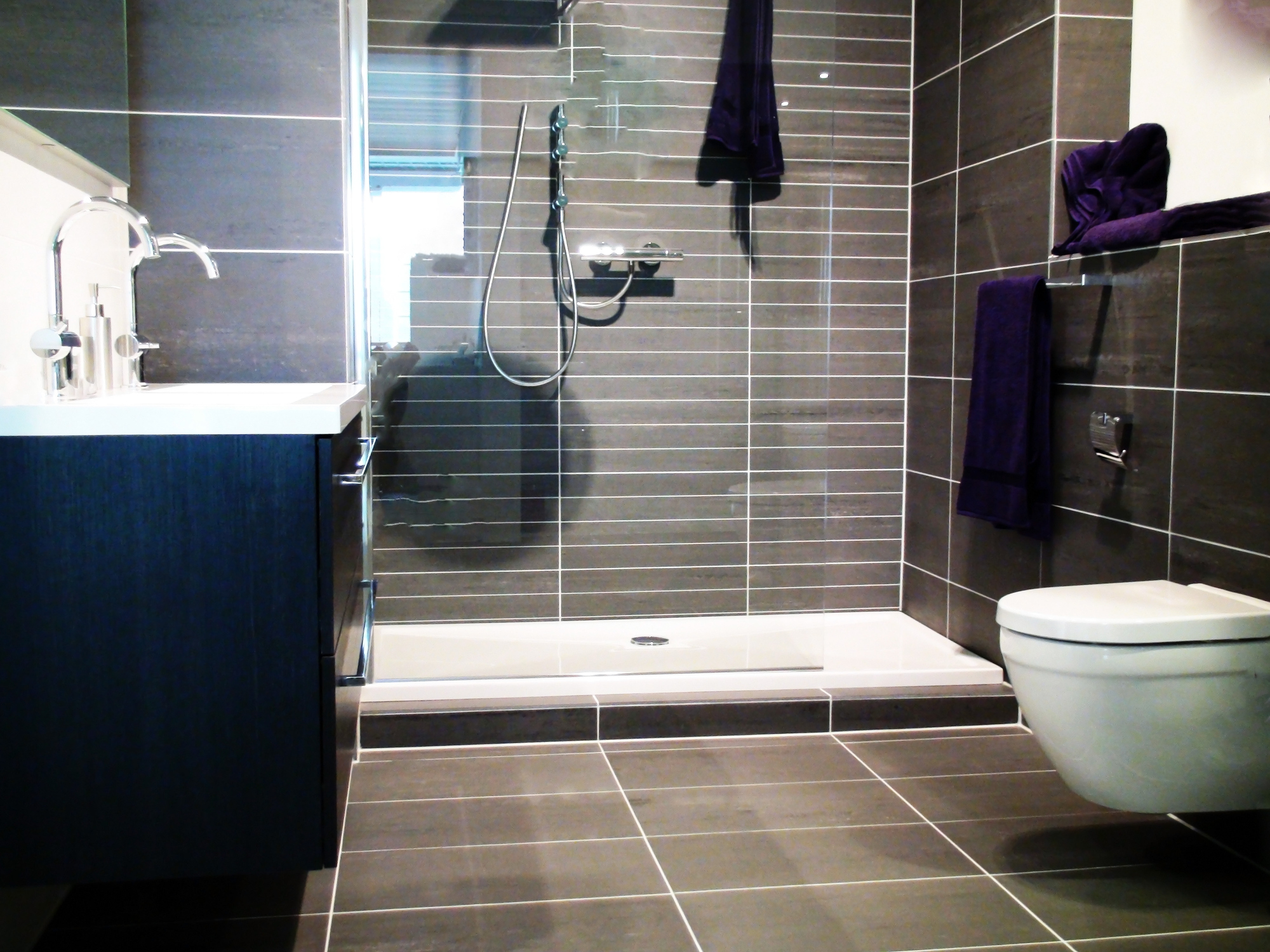The Benefits Of Installing A Wet Room Panararmer 7490